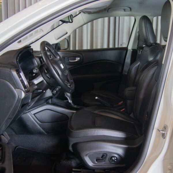 Toro Volcano 2.0 16V 4x4 TB Diesel Aut. - Image 11