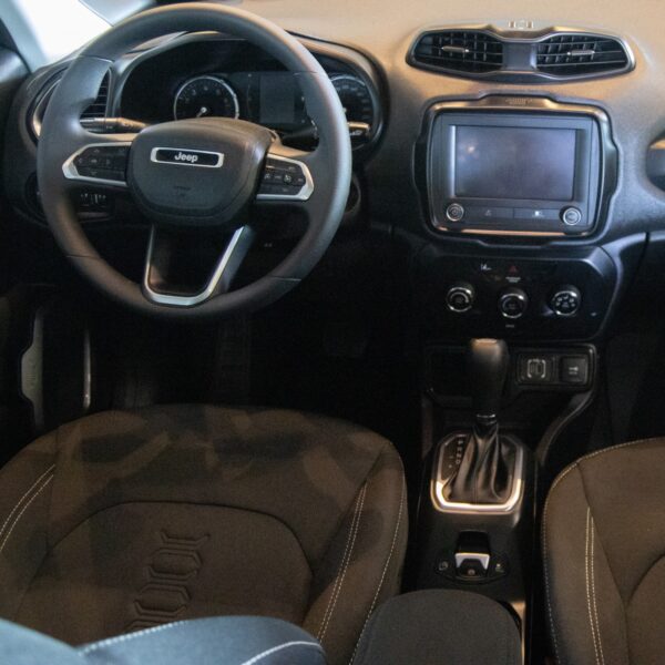 Renegade Sport T270 1.3 TB 4x2 Flex Aut. - Image 12
