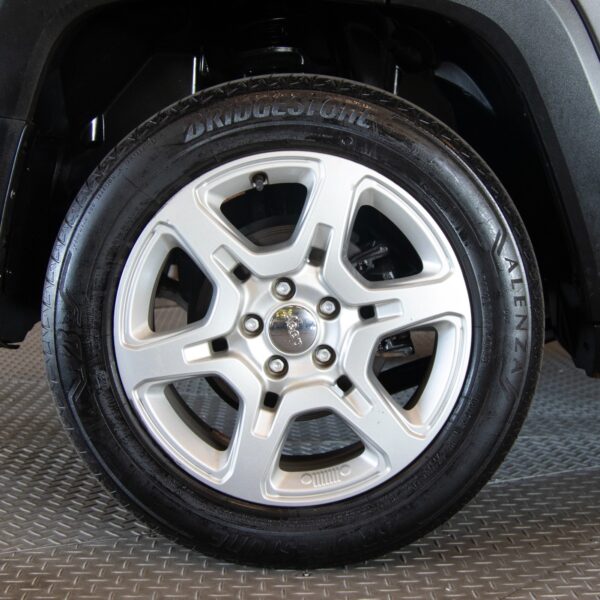 Renegade Sport T270 1.3 TB 4x2 Flex Aut. - Image 8