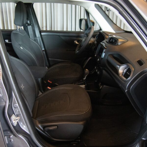 Renegade Sport T270 1.3 TB 4x2 Flex Aut. - Image 13
